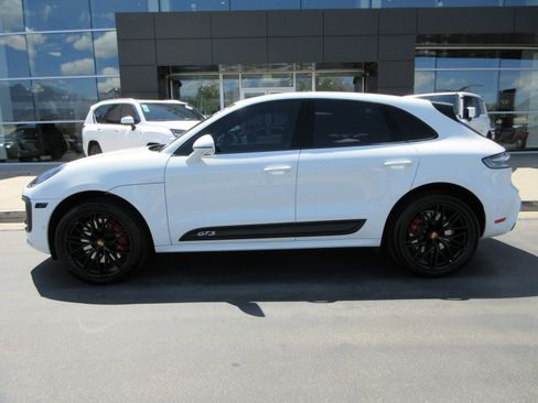 Used 2022 Porsche Macan GTS AWD/4WD image 4