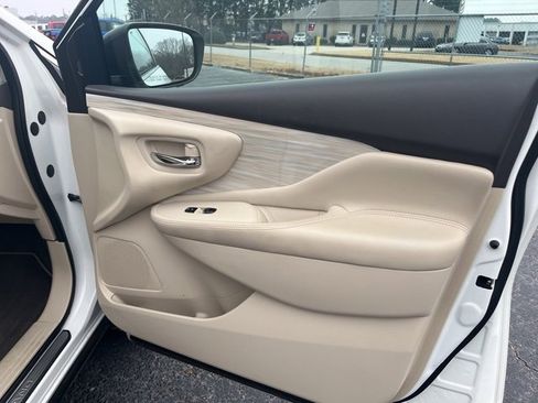 Used 2017 Nissan Murano SL image 17