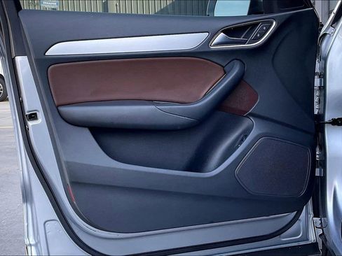 Used 2018 Audi Q3 2.0T Premium image 23