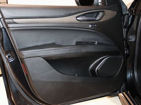 Used 2022 Alfa Romeo Stelvio Ti AWD/4WD image 33