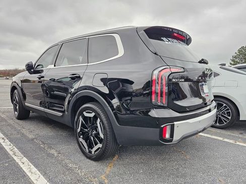 Certified 2024 Kia Telluride EX w/ EX Captain's Chair Package image 6