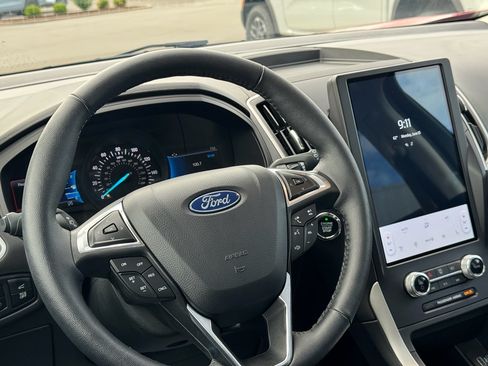 Used 2024 Ford Edge SEL w/ Convenience Package AWD/4WD image 30