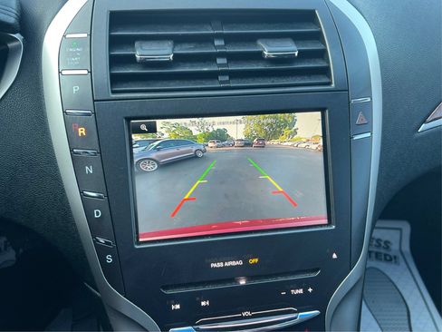 Used 2015 Lincoln MKZ w/ Equipment Group 101A Select FWD image 29