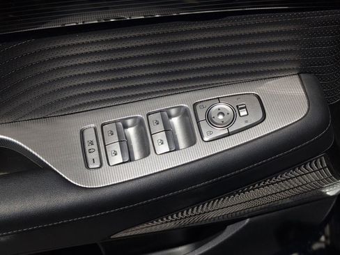 Used 2023 Hyundai Palisade Calligraphy image 16