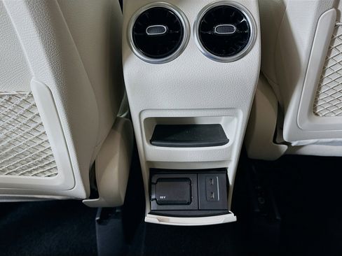 Certified 2023 Mercedes-Benz GLA 250 4MATIC image 32