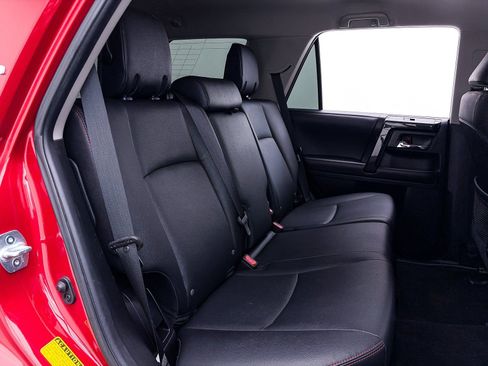 Used 2019 Toyota 4Runner TRD Off-Road Premium image 36