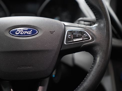 Used 2018 Ford Escape SEL w/ Ford Safe & Smart Package AWD/4WD image 17