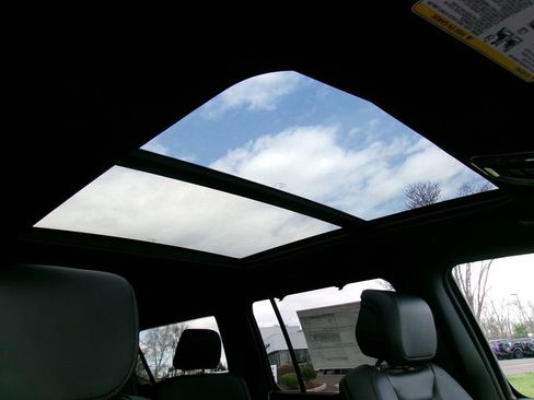 New 2026 Jeep Grand Wagoneer L Limited AWD/4WD image 17