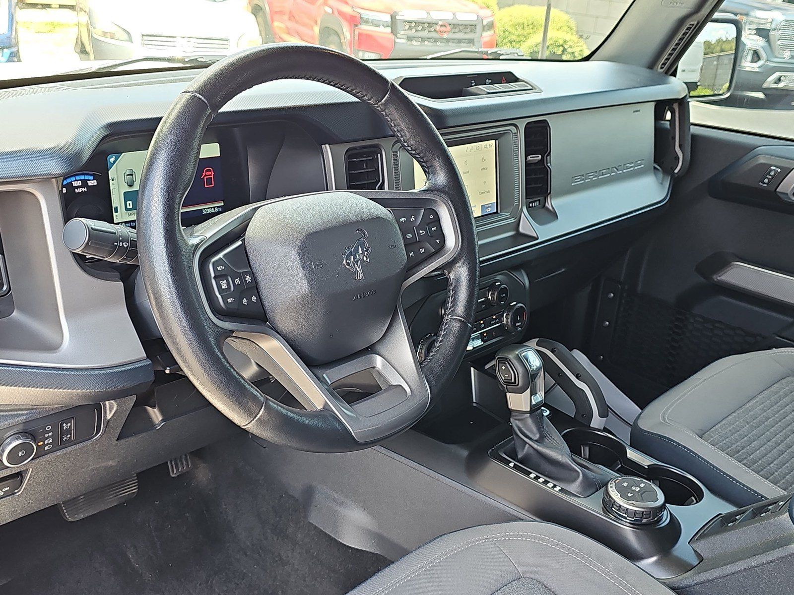 Used 2022 Ford Bronco Outer Banks AWD/4WD image 15