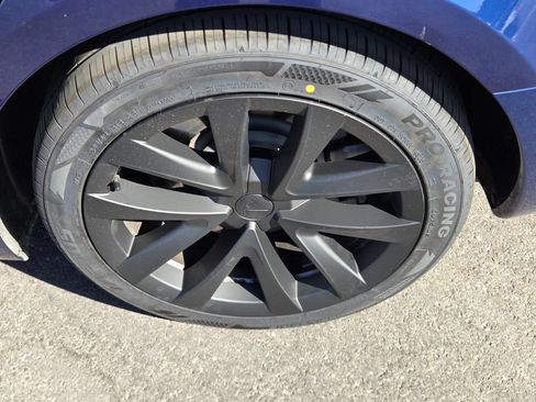 Used 2023 Tesla Model 3 Standard Range RWD image 5