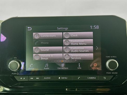 Used 2022 Nissan Pathfinder SV w/ SV Premium Package image 19