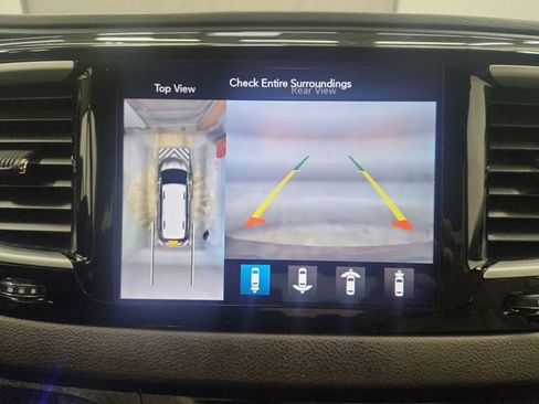 Used 2020 Chrysler Pacifica Touring-L Plus w/ Tire & Wheel Group image 24