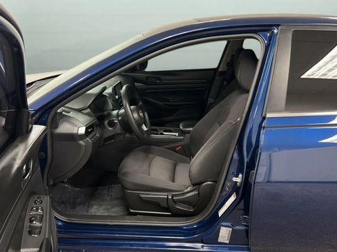 Used 2024 Nissan Altima 2.5 S FWD image 21