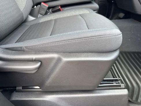 New 2025 Chevrolet Silverado 2500 Custom w/ Custom Value Package image 31