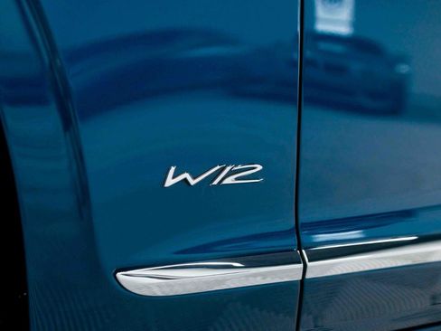 Used 2022 Bentley Flying Spur W12 AWD/4WD image 37