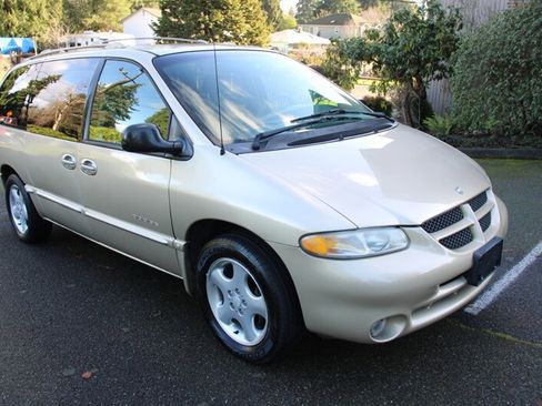 Used 2000 Dodge Grand Caravan ES image 2