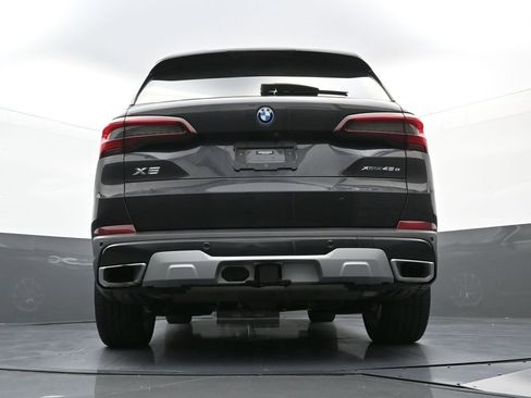 Used 2023 BMW X5 xDrive45e w/ Climate Comfort Package image 27