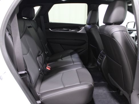 New 2025 Cadillac XT5 Premium Luxury image 33
