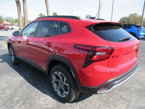 New 2026 Chevrolet Trax LT w/ LT Convenience Package image 7