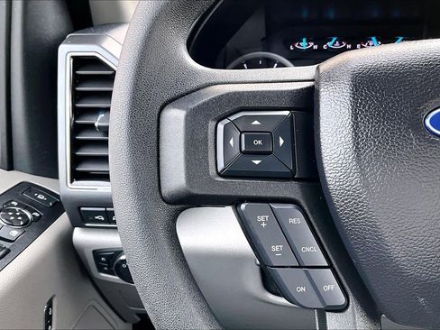 Used 2020 Ford F250 XLT w/ XLT Premium Package image 23