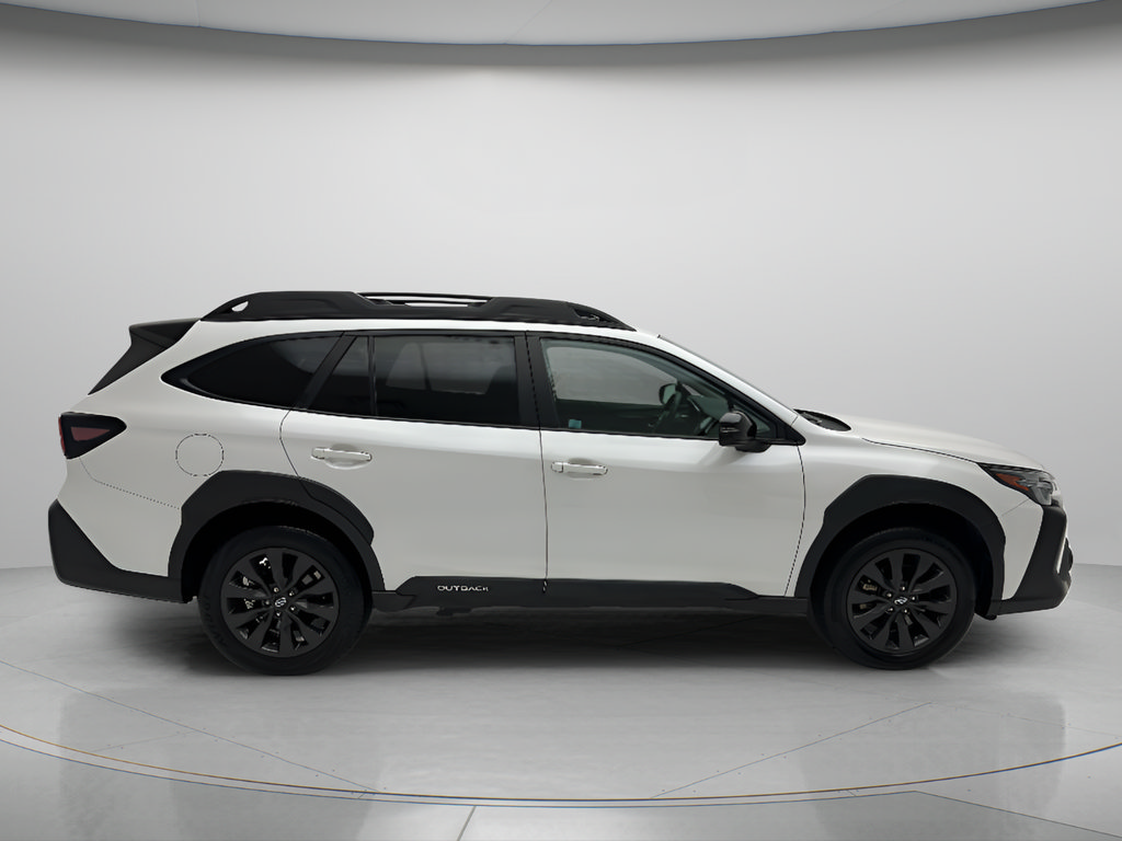 Used 2025 Subaru Outback Onyx Edition AWD/4WD image 6