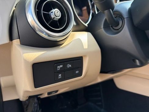 New 2026 MAZDA MX-5 Miata Grand Touring w/ Weather Package RWD image 32