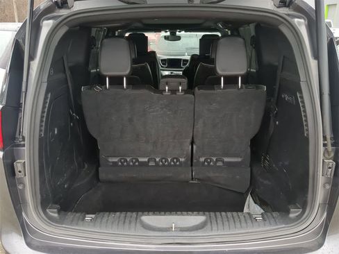 Certified 2019 Chrysler Pacifica Limited w/ S Appearance Package image 43