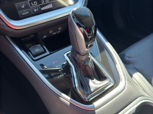 Used 2021 Subaru Outback Limited w/ Popular Package #2 image 25