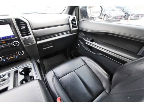 Used 2020 Ford Expedition XLT w/ Equipment Group 202A RWD image 14