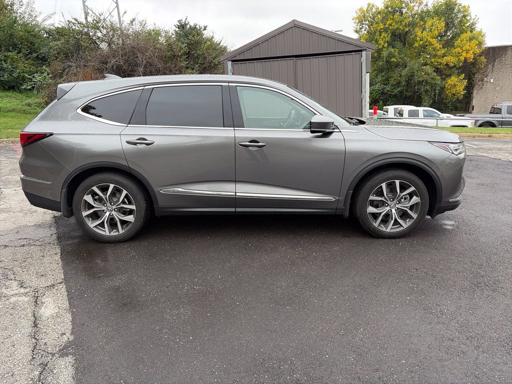Certified 2024 Acura MDX w/ Technology Package AWD/4WD image 4