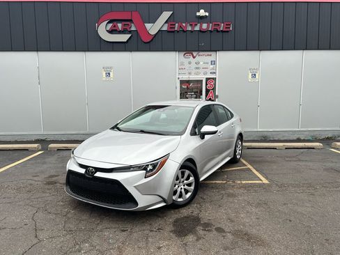 Used 2022 Toyota Corolla LE image 1