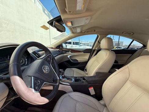 Used 2016 Buick Regal image 5