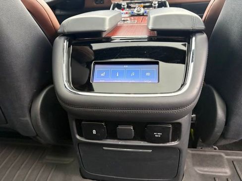 Used 2024 Lincoln Navigator L Reserve AWD/4WD image 17