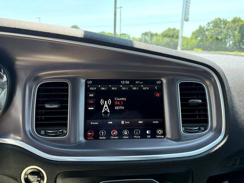 Used 2019 Dodge Charger SXT image 22