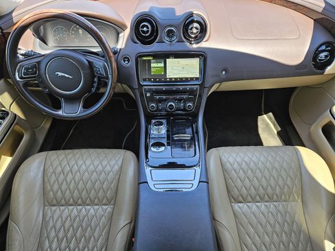 Used 2019 Jaguar XJ L Portfolio AWD/4WD image 24