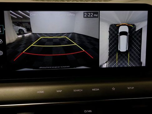 Used 2024 Kia EV9 Land image 11