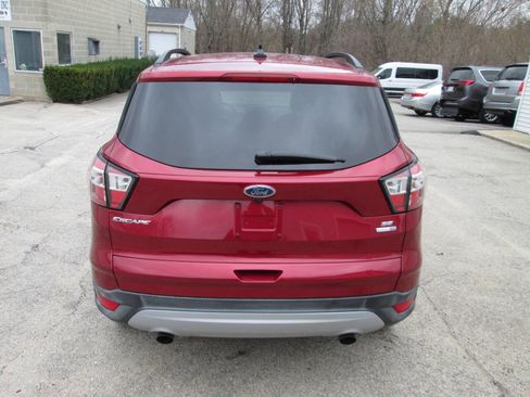 Used 2018 Ford Escape SE w/ SE Sync 3 Package image 9