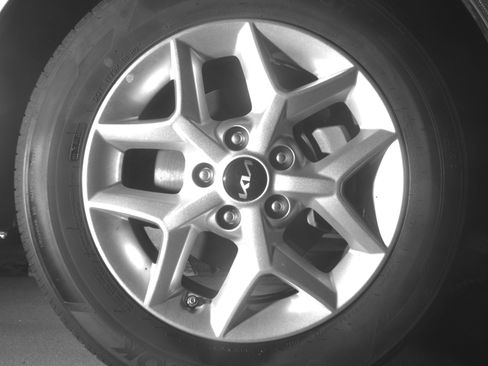 Used 2025 Kia Soul LX w/ LX Technology Package image 13