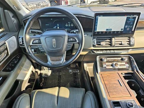 Used 2023 Lincoln Navigator L Black Label AWD/4WD image 36