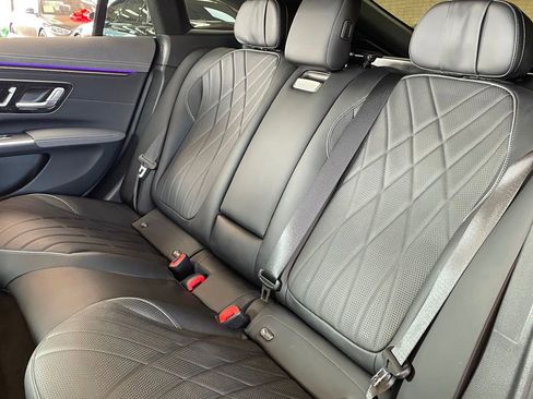Used 2023 Mercedes-Benz EQS 580 4MATIC Sedan image 19