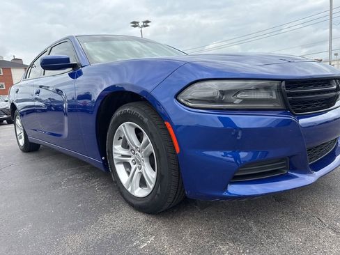 Used 2019 Dodge Charger SXT RWD image 5