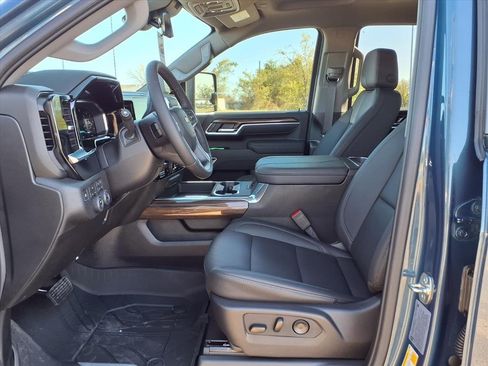 New 2026 Chevrolet Silverado 3500 LT w/ Texas Edition image 15