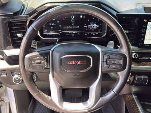 Used 2022 GMC Sierra 1500 Elevation w/ LPO, Elevation Black Package AWD/4WD image 15