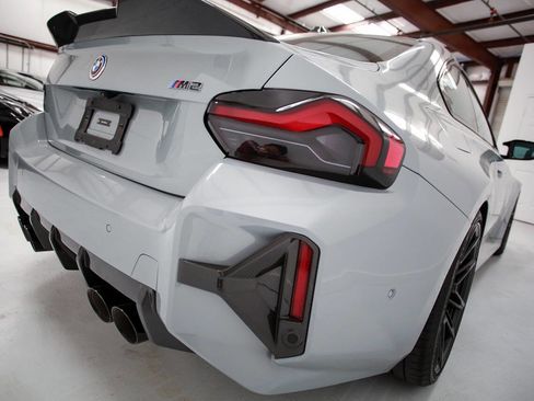 Used 2025 BMW M2 w/ Lighting Package image 9