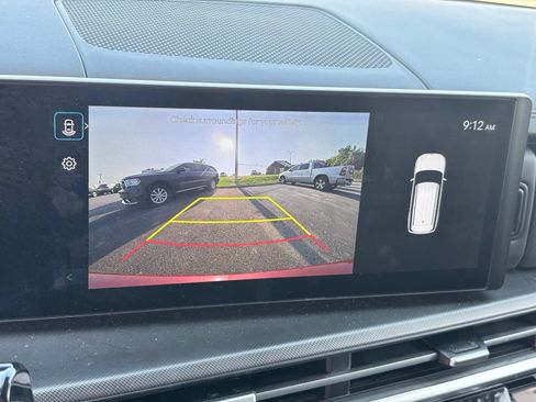 Used 2025 Hyundai Santa Fe SEL FWD image 8
