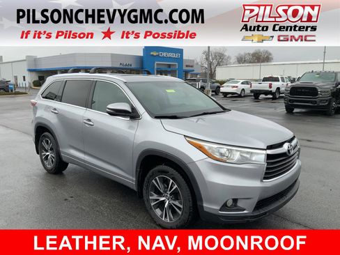 Used 2016 Toyota Highlander XLE image 1