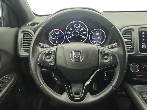 Used 2021 Honda HR-V Sport image 14