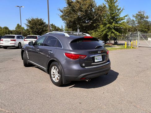 Used 2011 INFINITI FX35 AWD w/ Premium Pkg image 6