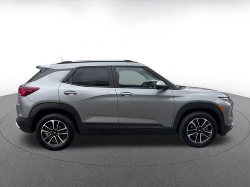 Used 2025 Chevrolet TrailBlazer LT image 16