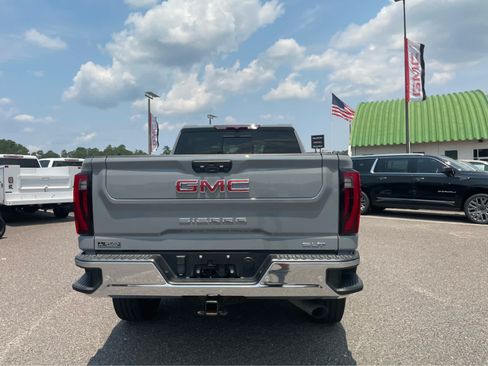 Used 2024 GMC Sierra 2500 SLT w/ SLT Premium Package RWD image 6